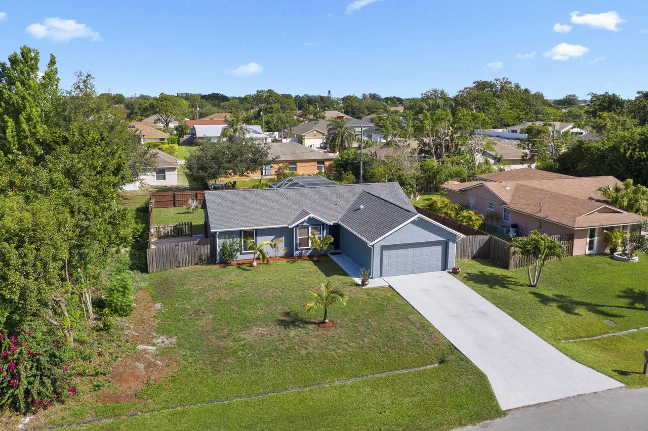 1025 Canary Terrace - Photo 1