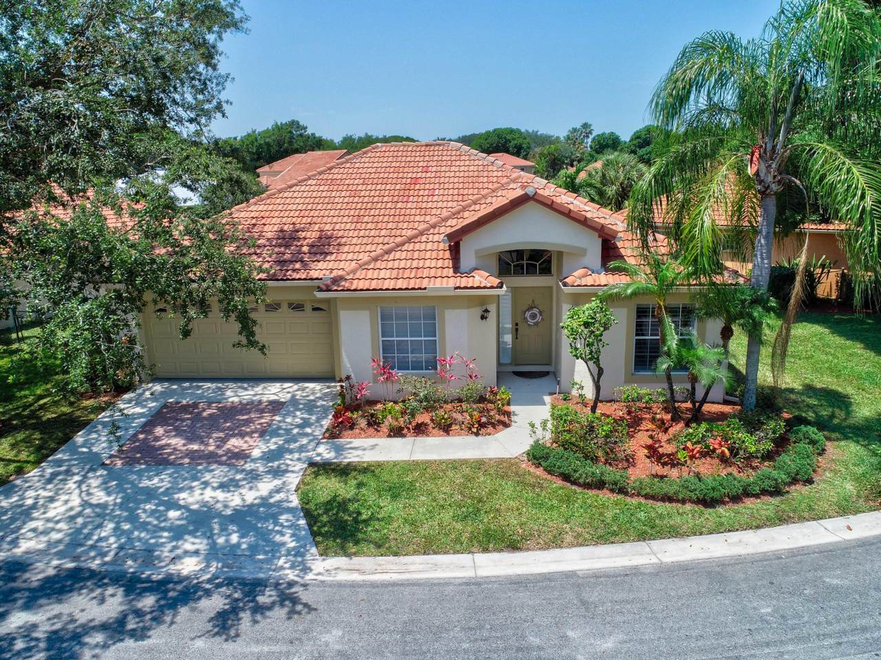 7033 Galleon Cove - Photo 1