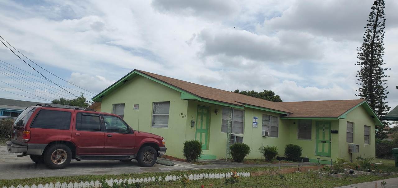 141 17th Street - Photo 1