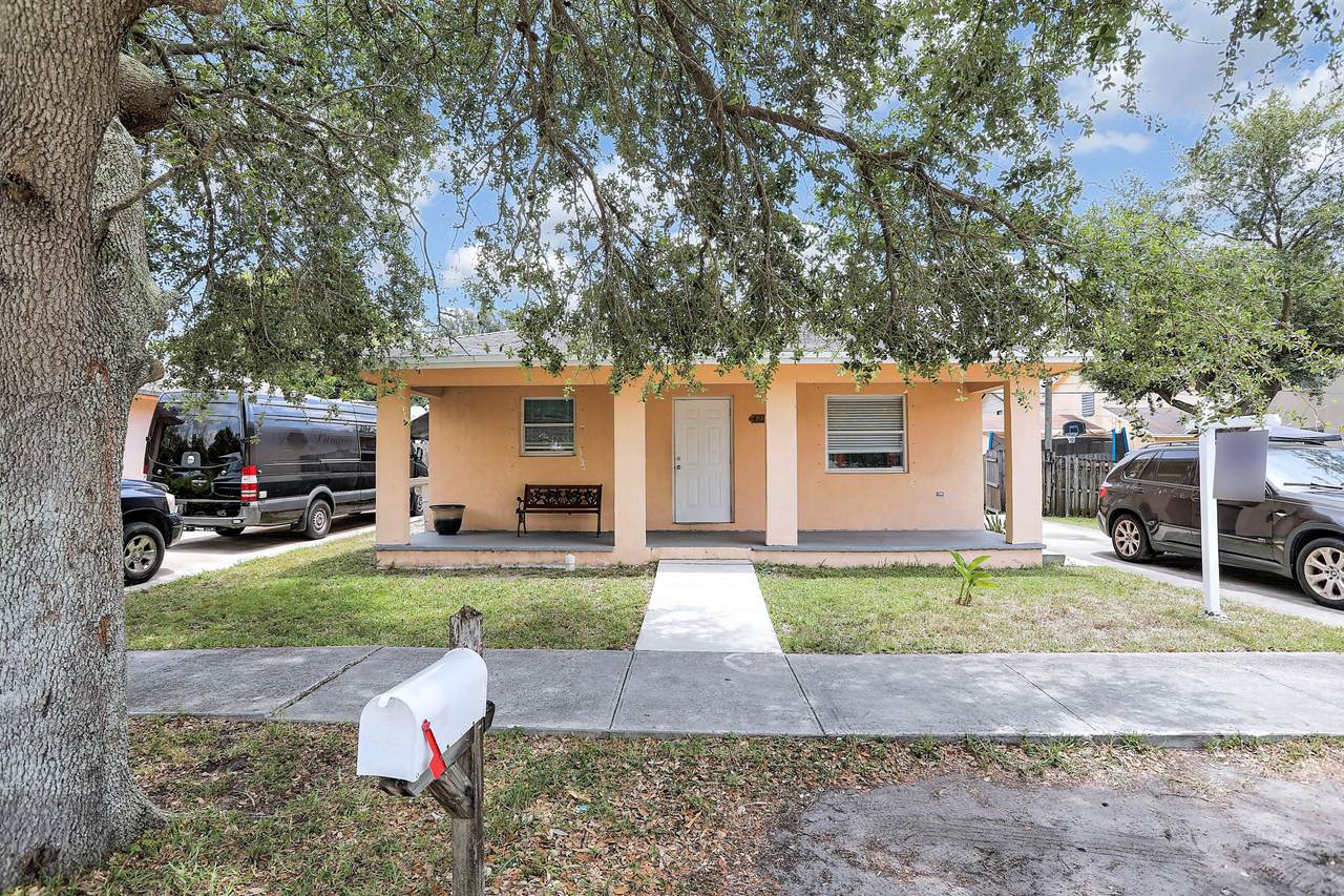 4294 56th Avenue - Photo 1