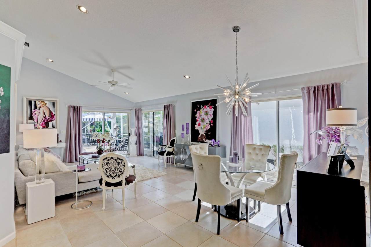 285 Canterbury Drive - Photo 1