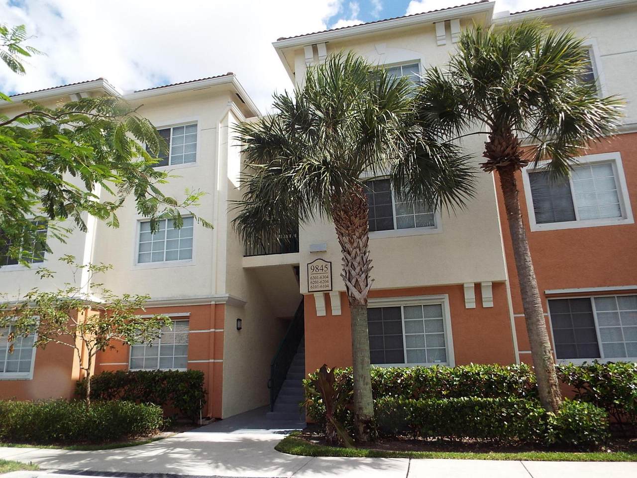 9845 Baywinds Drive - Photo 1