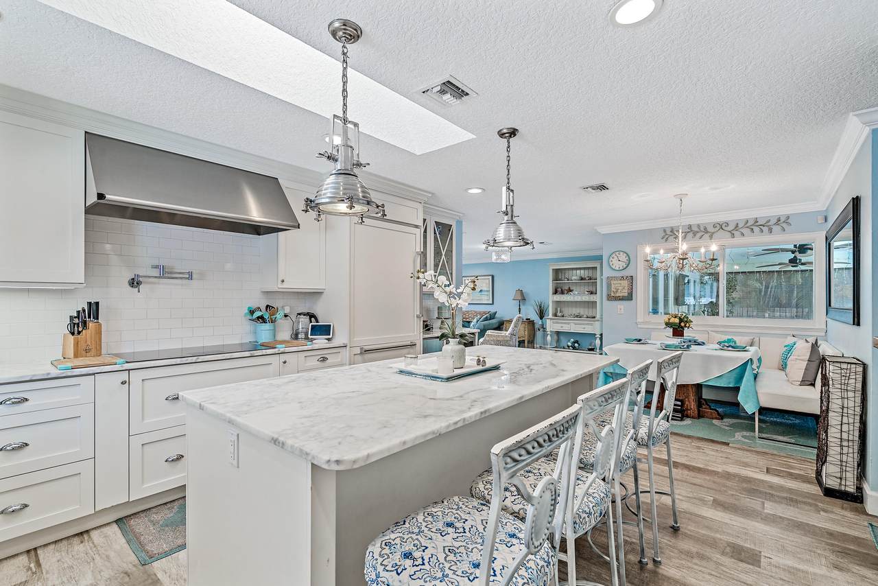 708 Weldwood Road - Photo 1