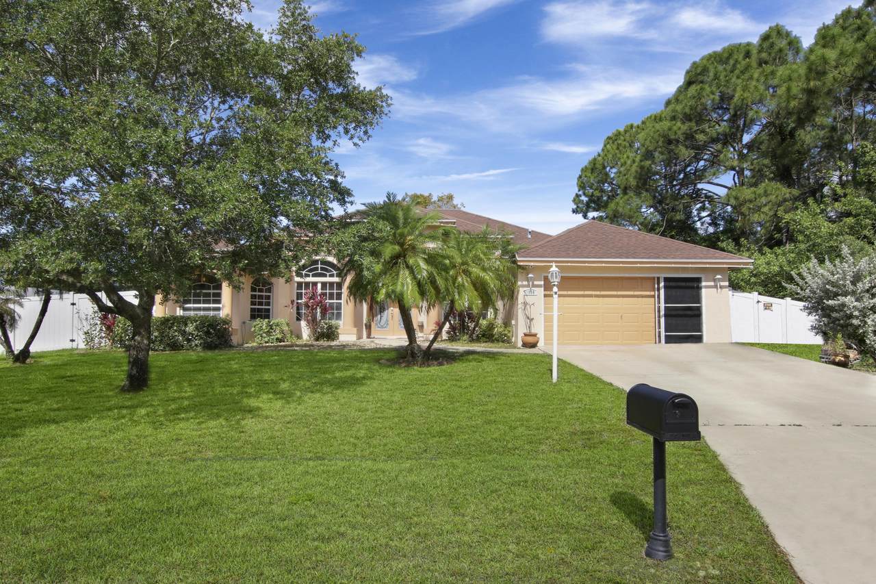 1598 Byron Street - Photo 1