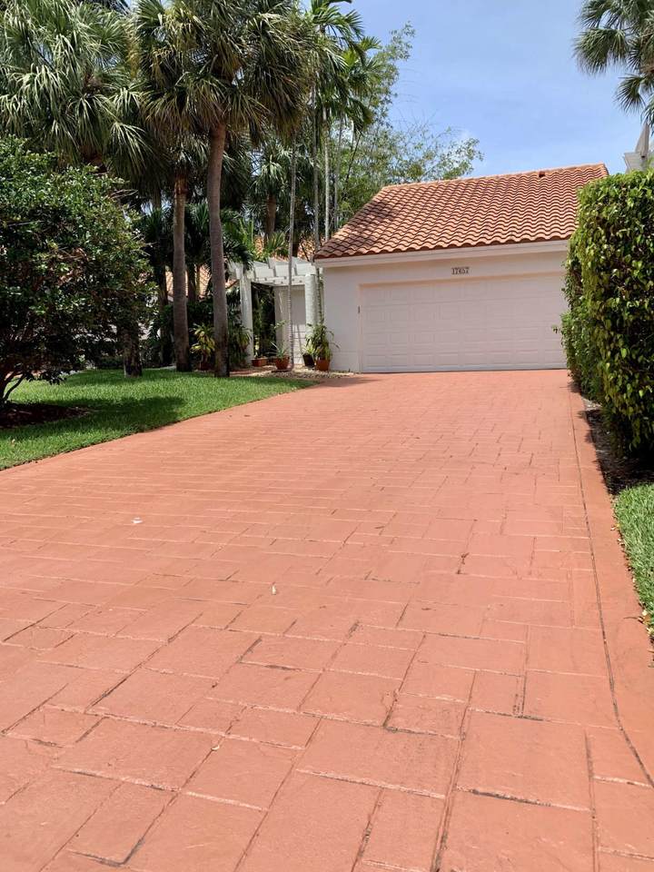 17657 Candlewood Terrace - Photo 1