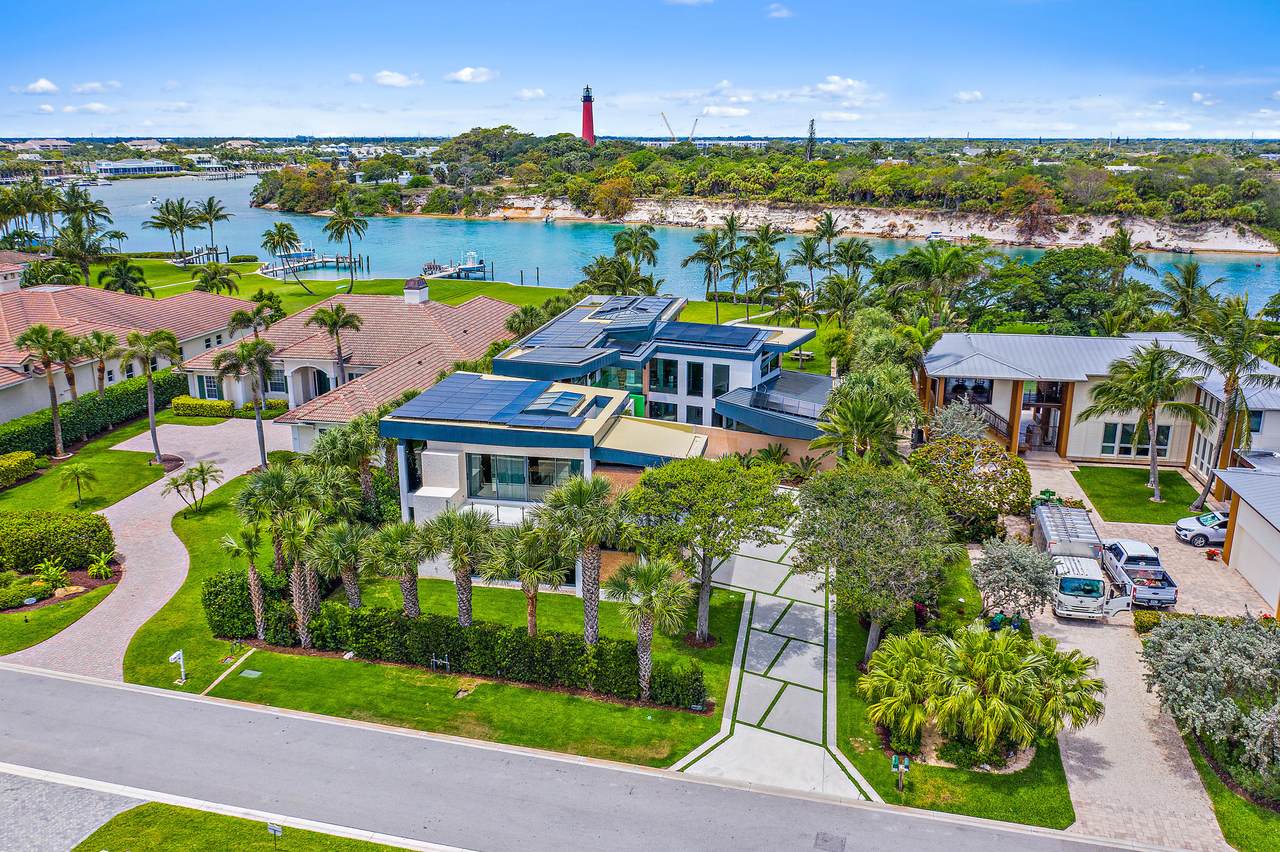100 Lighthouse Drive - Photo 1