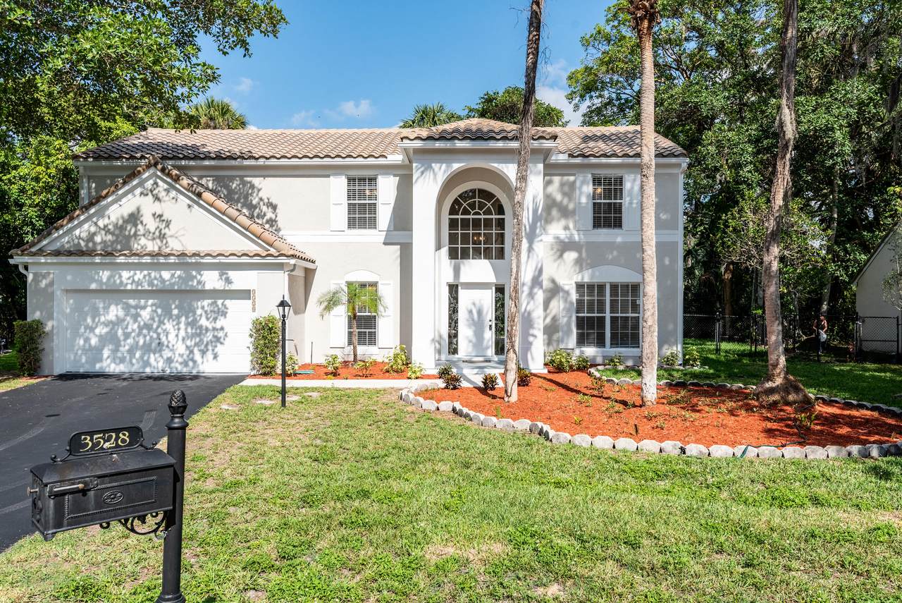 3528 Mahogany Way - Photo 1