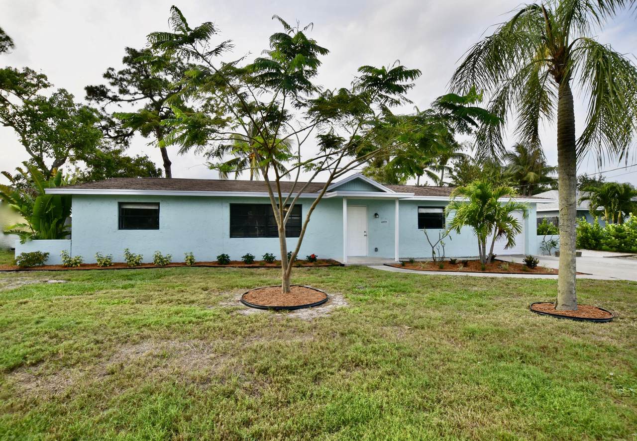 4879 Horseshoe Point Road - Photo 1