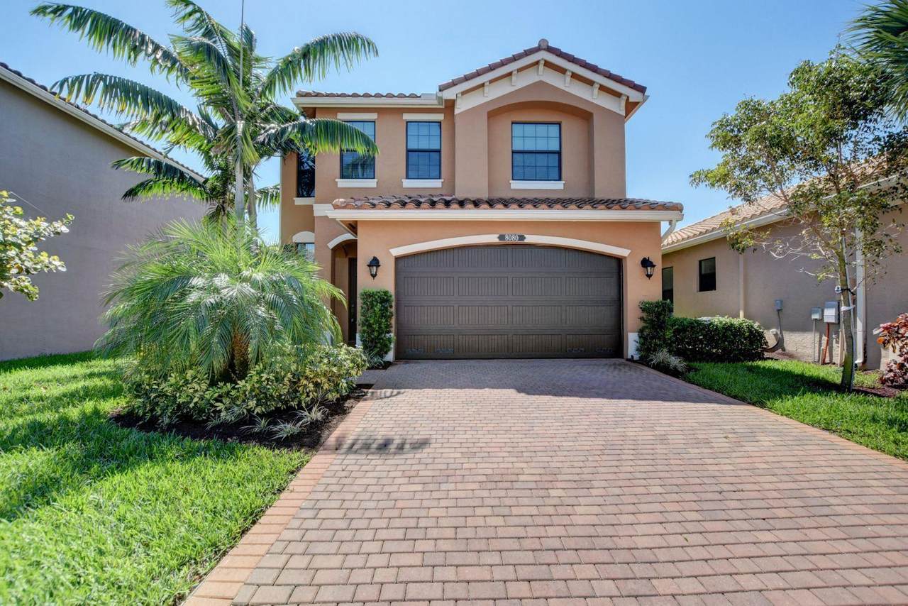 8080 Rainforest Jasper Lane - Photo 1