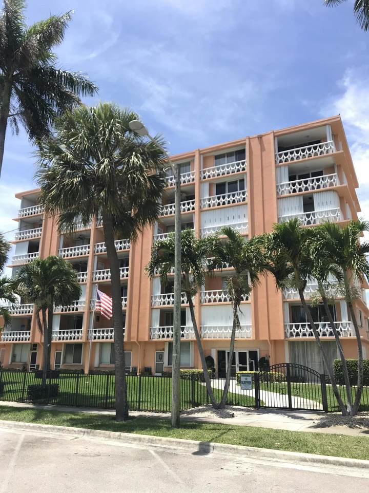 15 Golfview Road - Photo 1