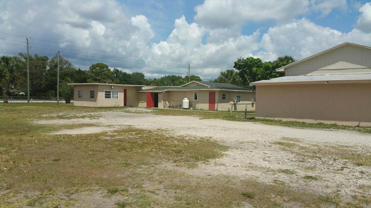 4968 Cyprus Lane - Photo 1