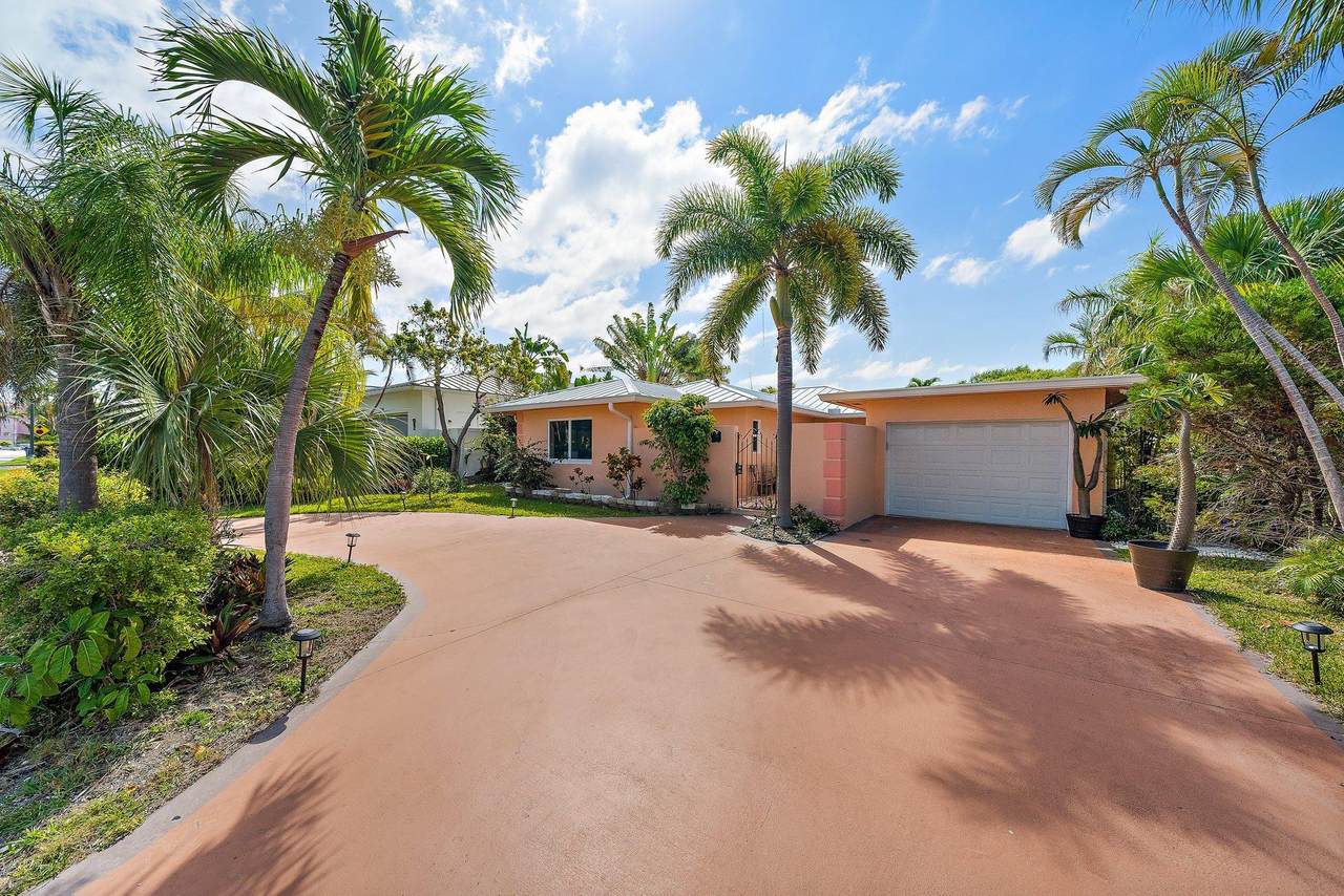 226 Bamboo Road - Photo 1