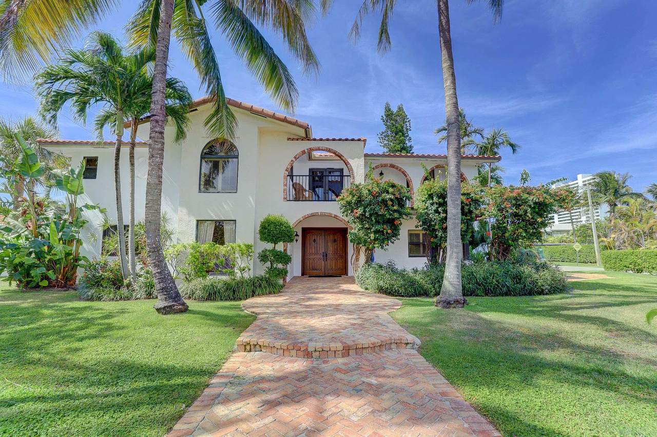 899 Sevilla Drive - Photo 1