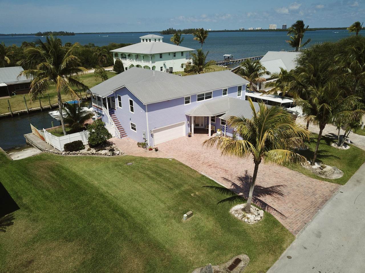 474 Peninsula Drive - Photo 1
