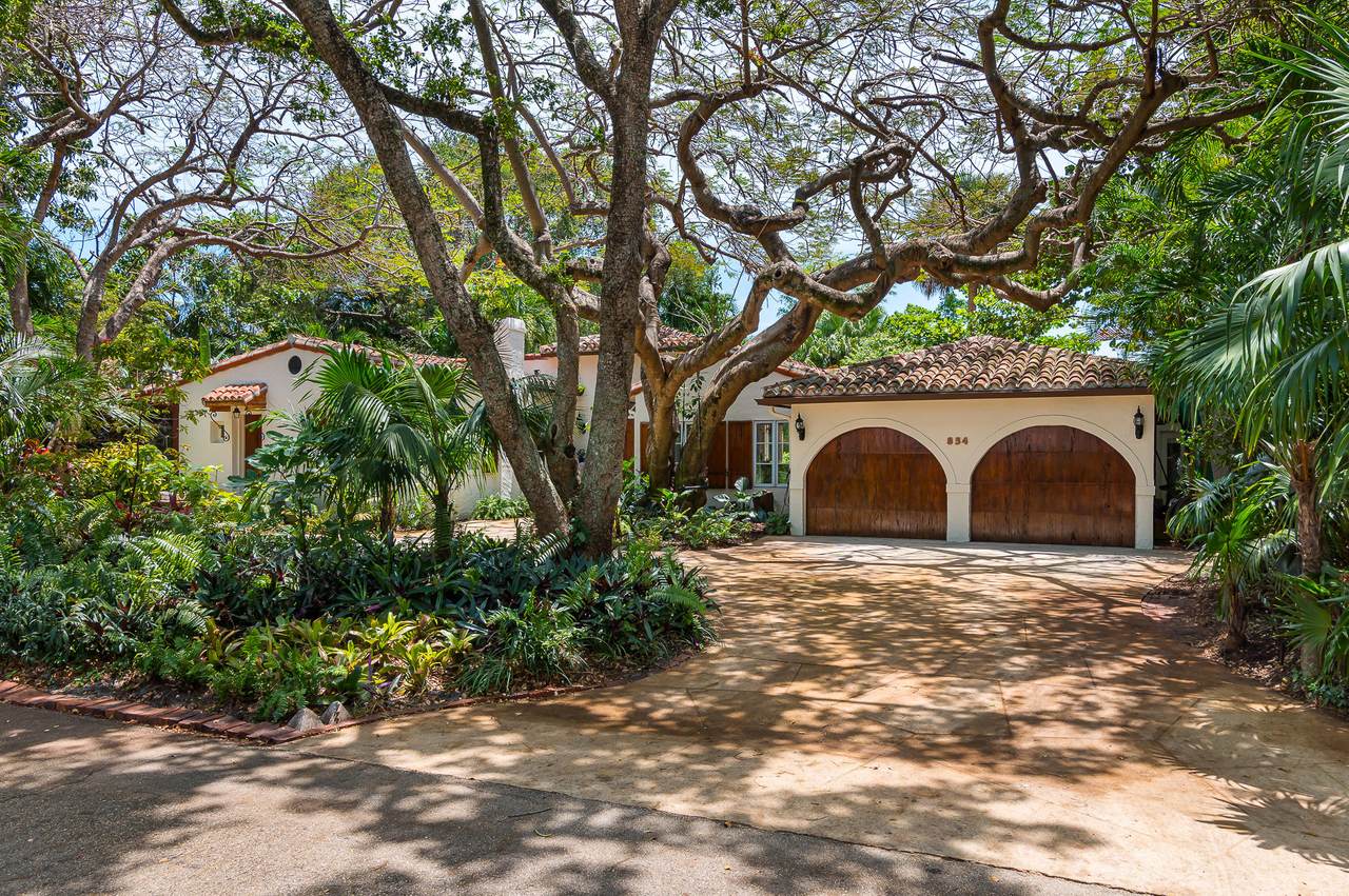 854 Azalea Street - Photo 1