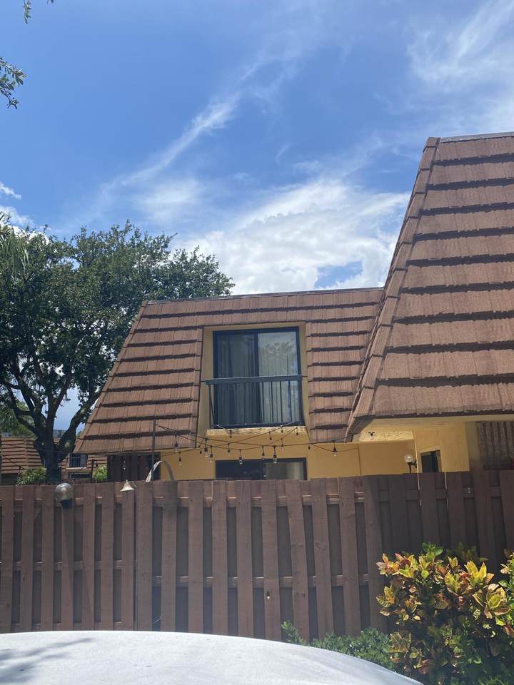 825 Center Street - Photo 1