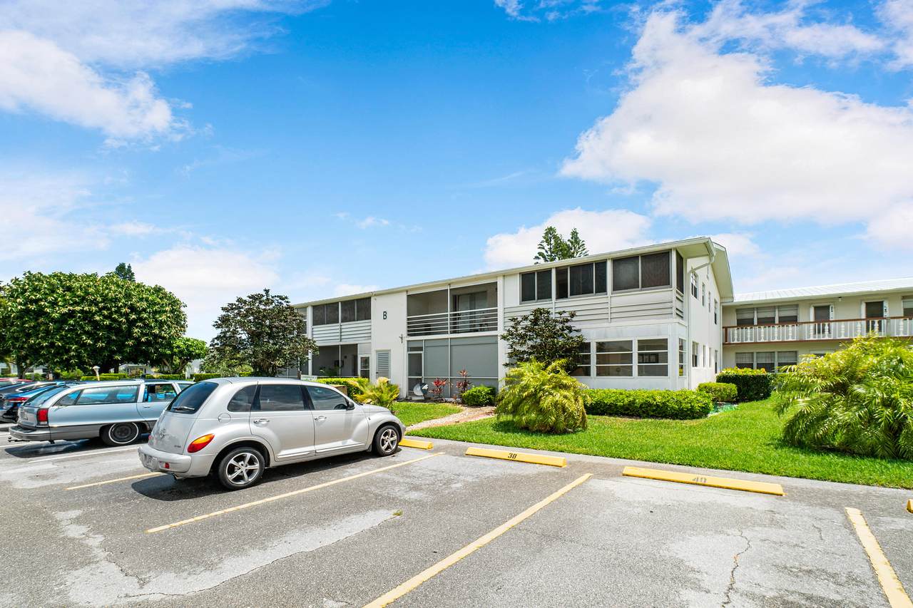 43 Cambridge - Photo 1