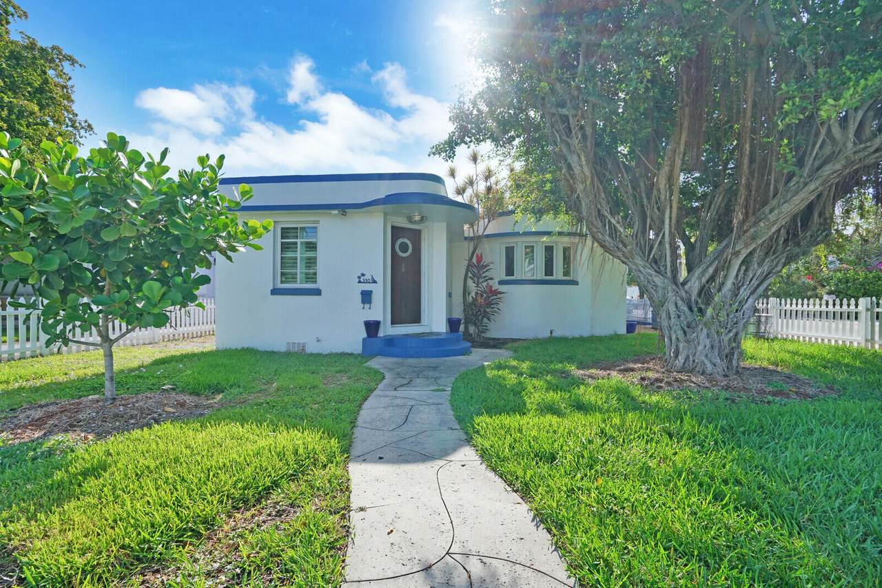 330 Palmway - Photo 1