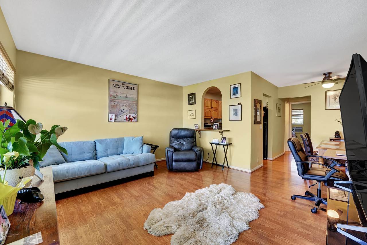 2520 Federal Highway - Photo 1
