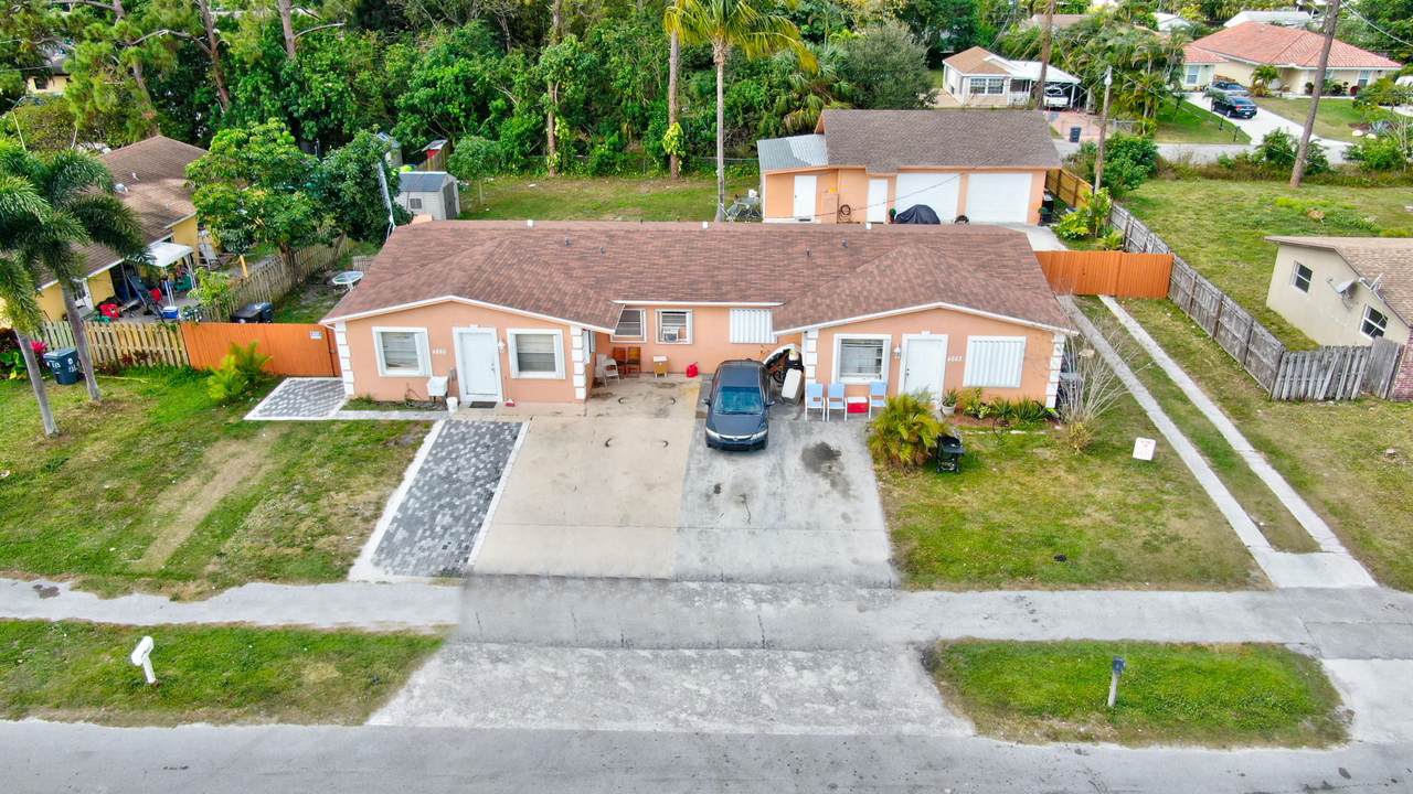 4865 Dell Avenue - Photo 1