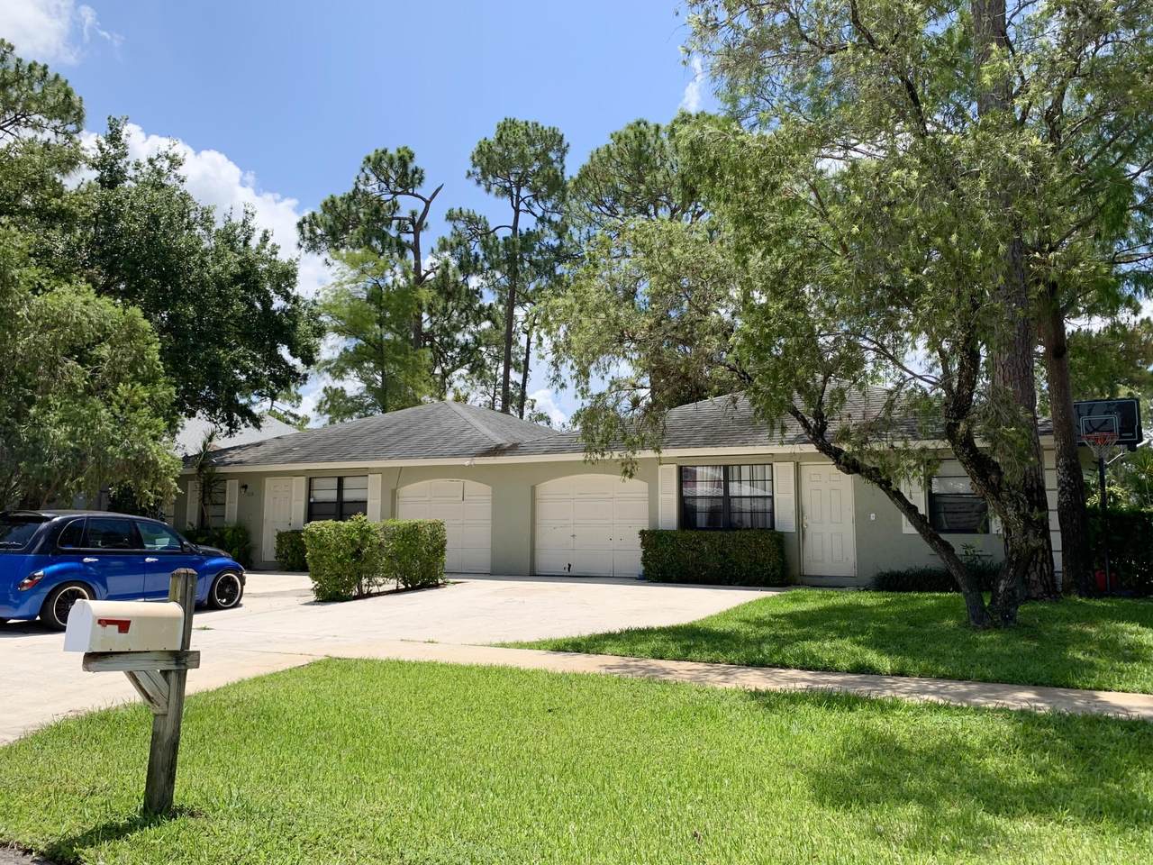 1015 Staghorn Street - Photo 1