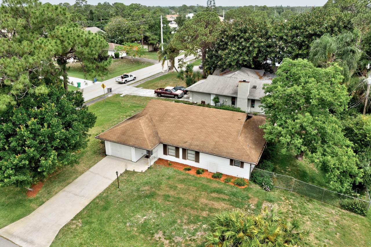 598 Frink Avenue - Photo 1