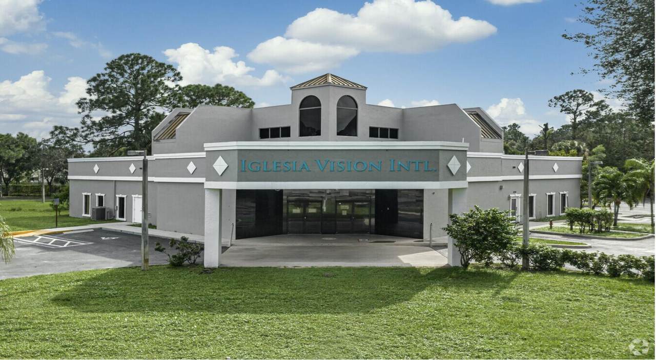 6174 Summit Boulevard - Photo 1