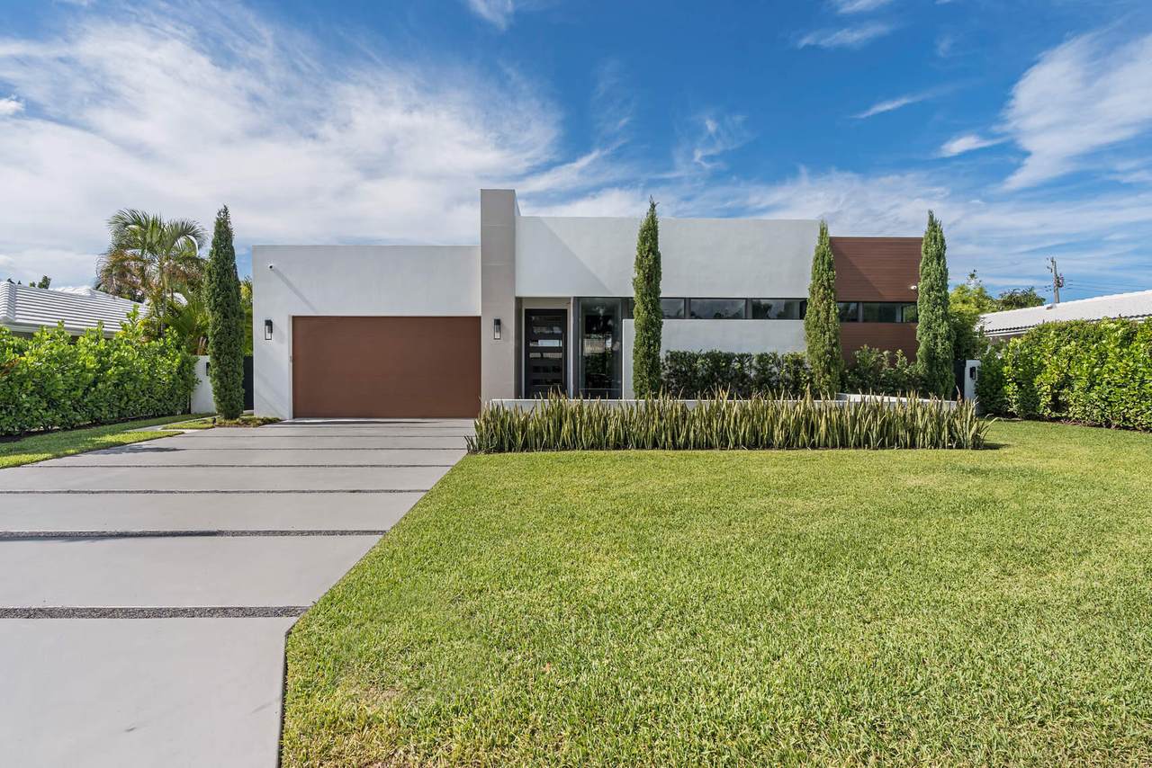 811 Granada Drive - Photo 1