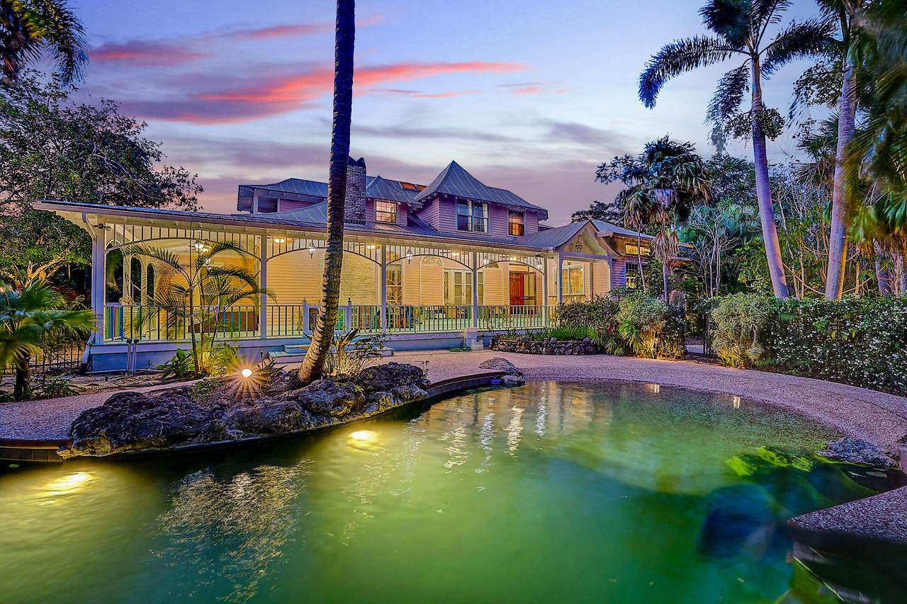 518 North Riverpoint Drive - Photo 1