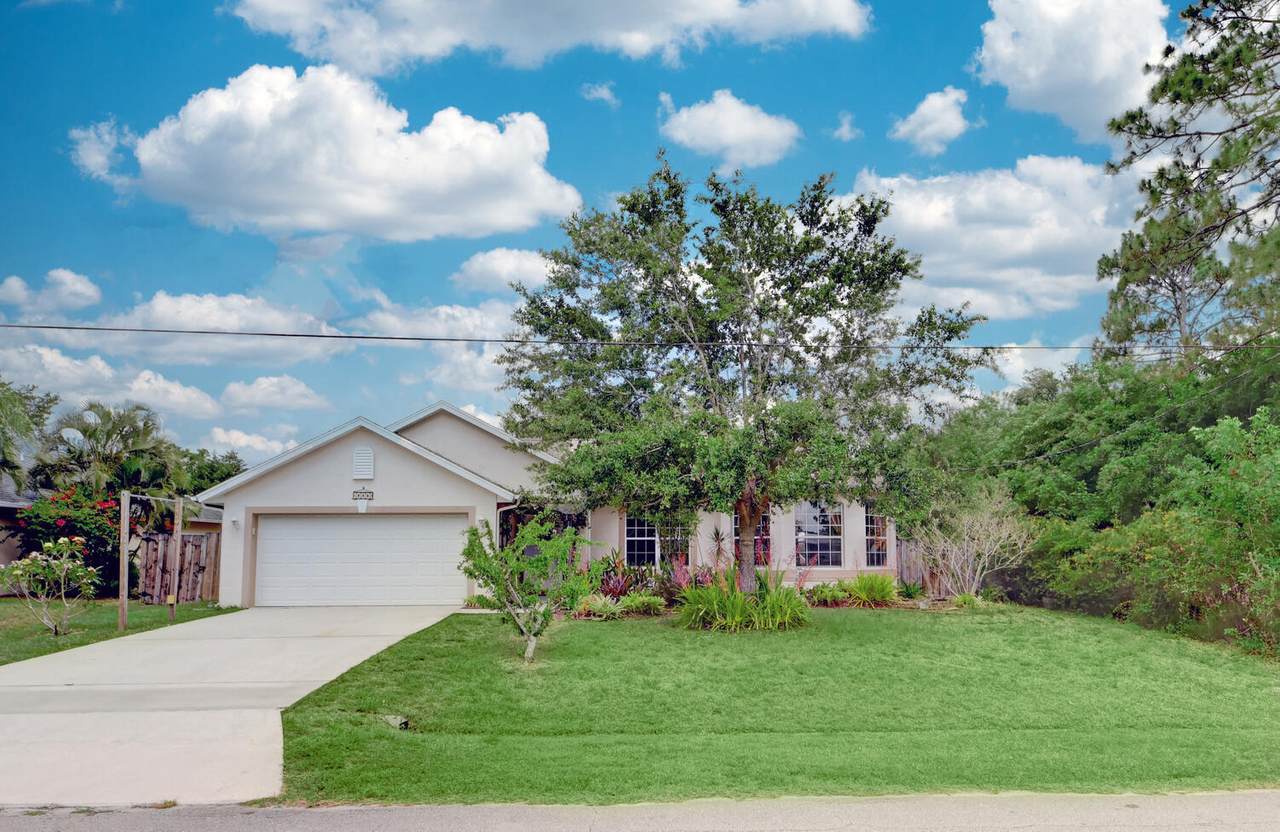1134 Heather Street - Photo 1