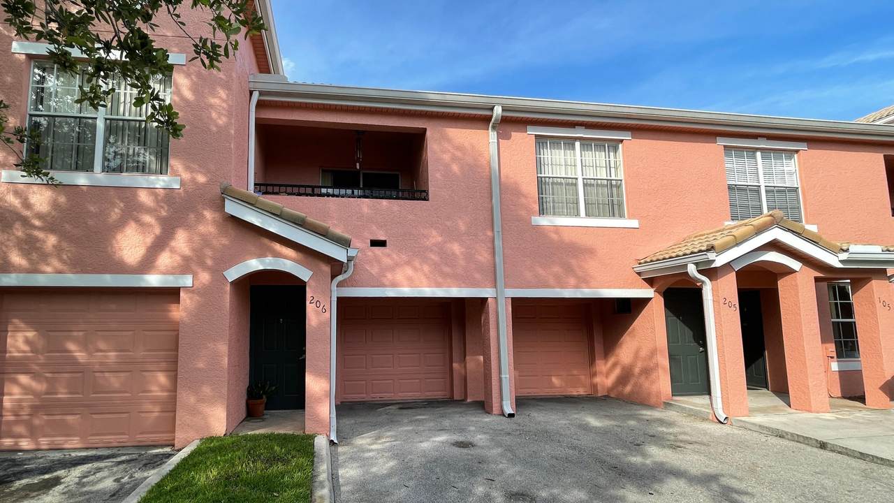 126 Peacock Boulevard - Photo 1