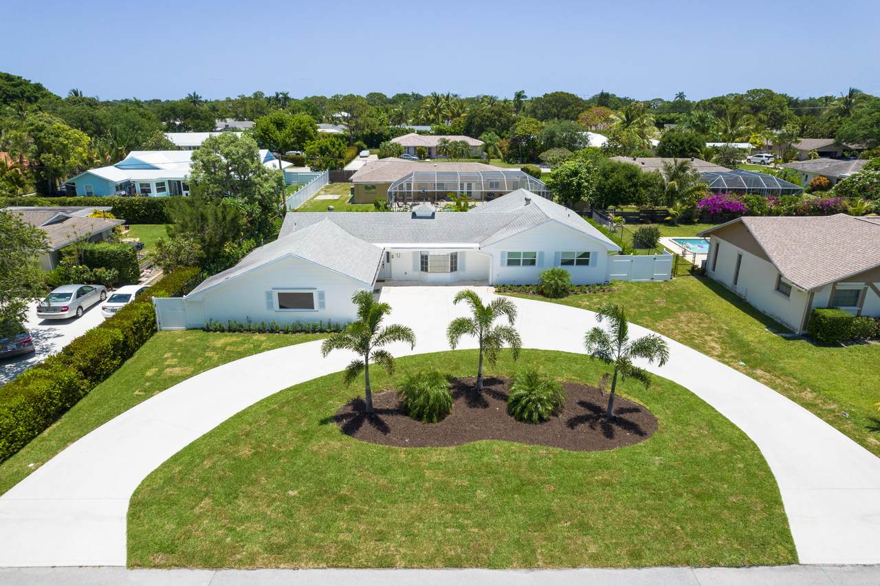 76 Fairview - Photo 1