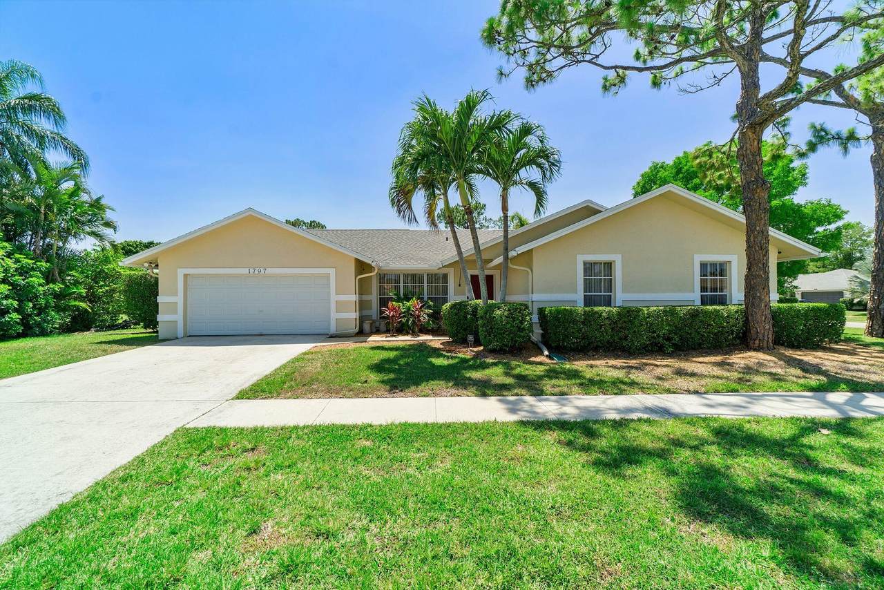 1797 Wisteria Street - Photo 1