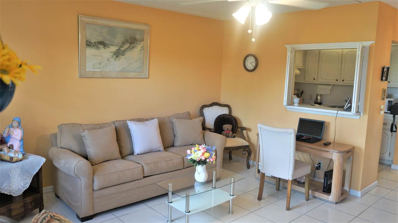 302 Preston H - Photo 1