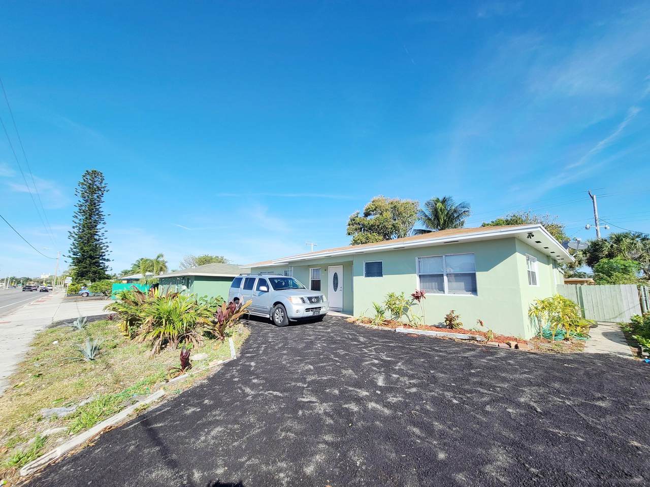340 Blue Heron Boulevard - Photo 1