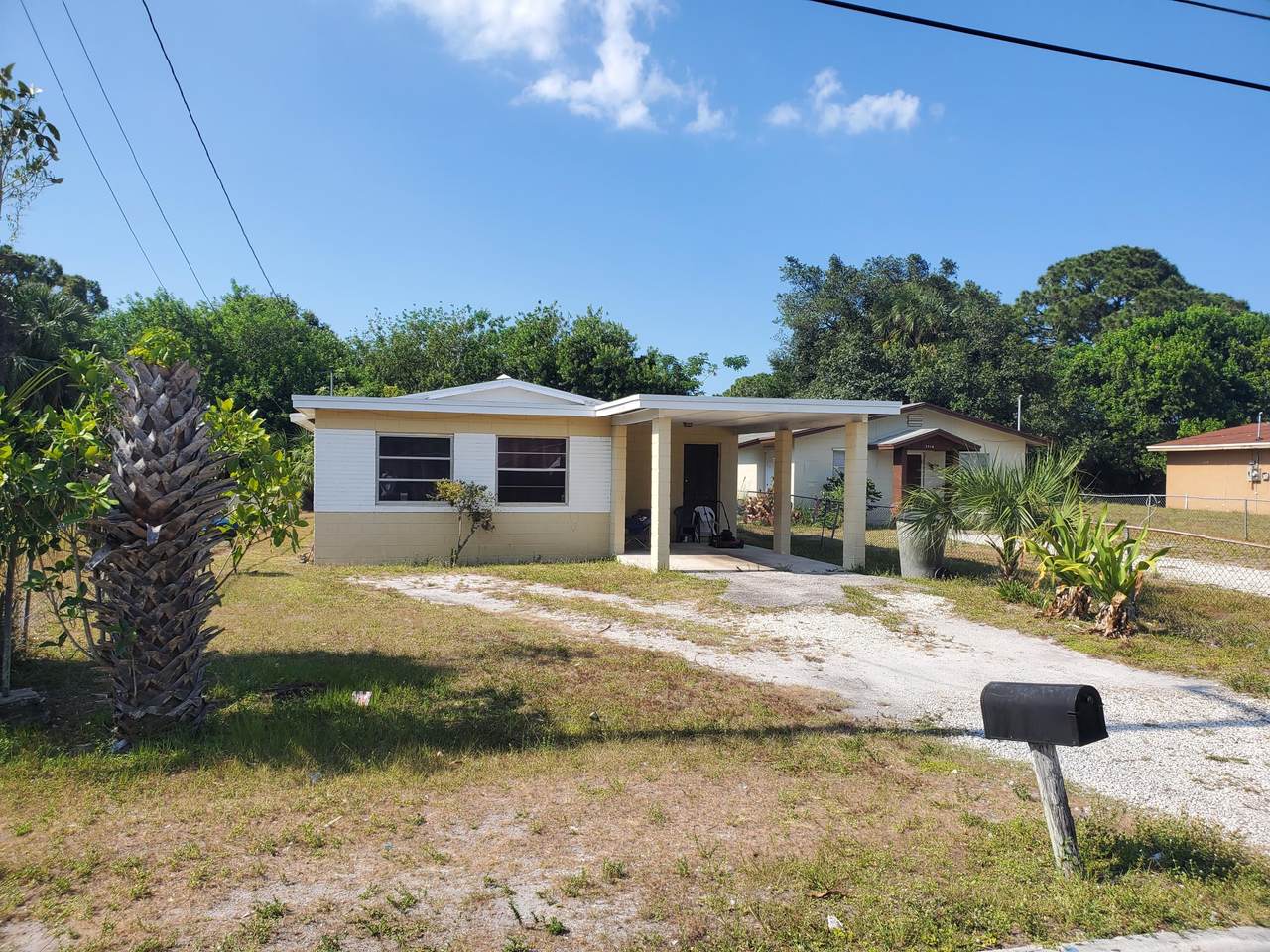 2514 Avenue I - Photo 1