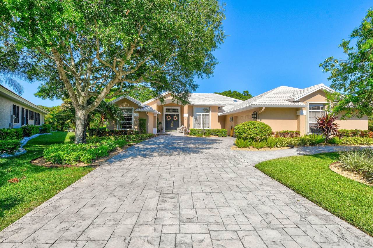 9400 Pinebark Court - Photo 1