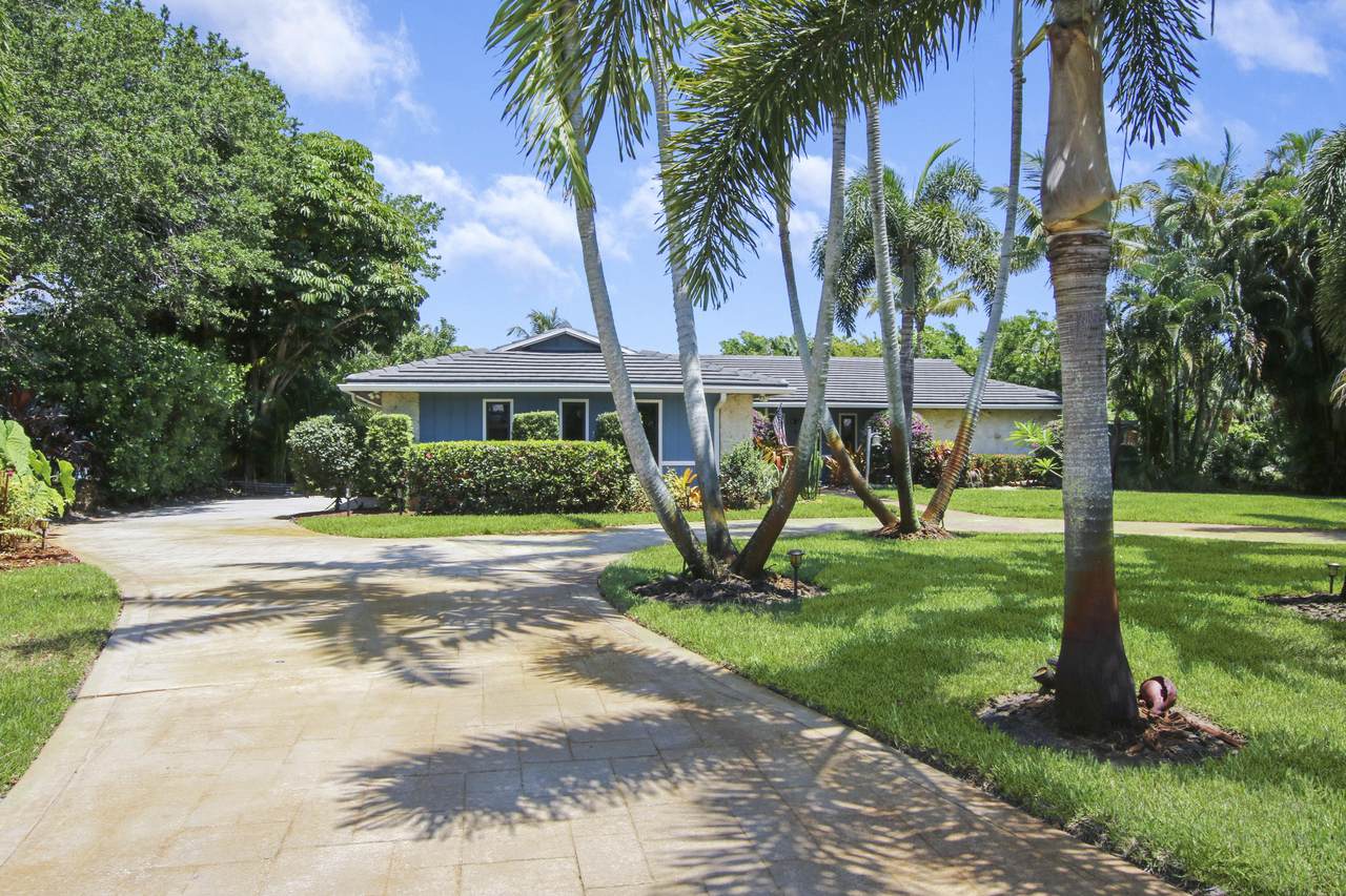 4 Ridgeview Road - Photo 1