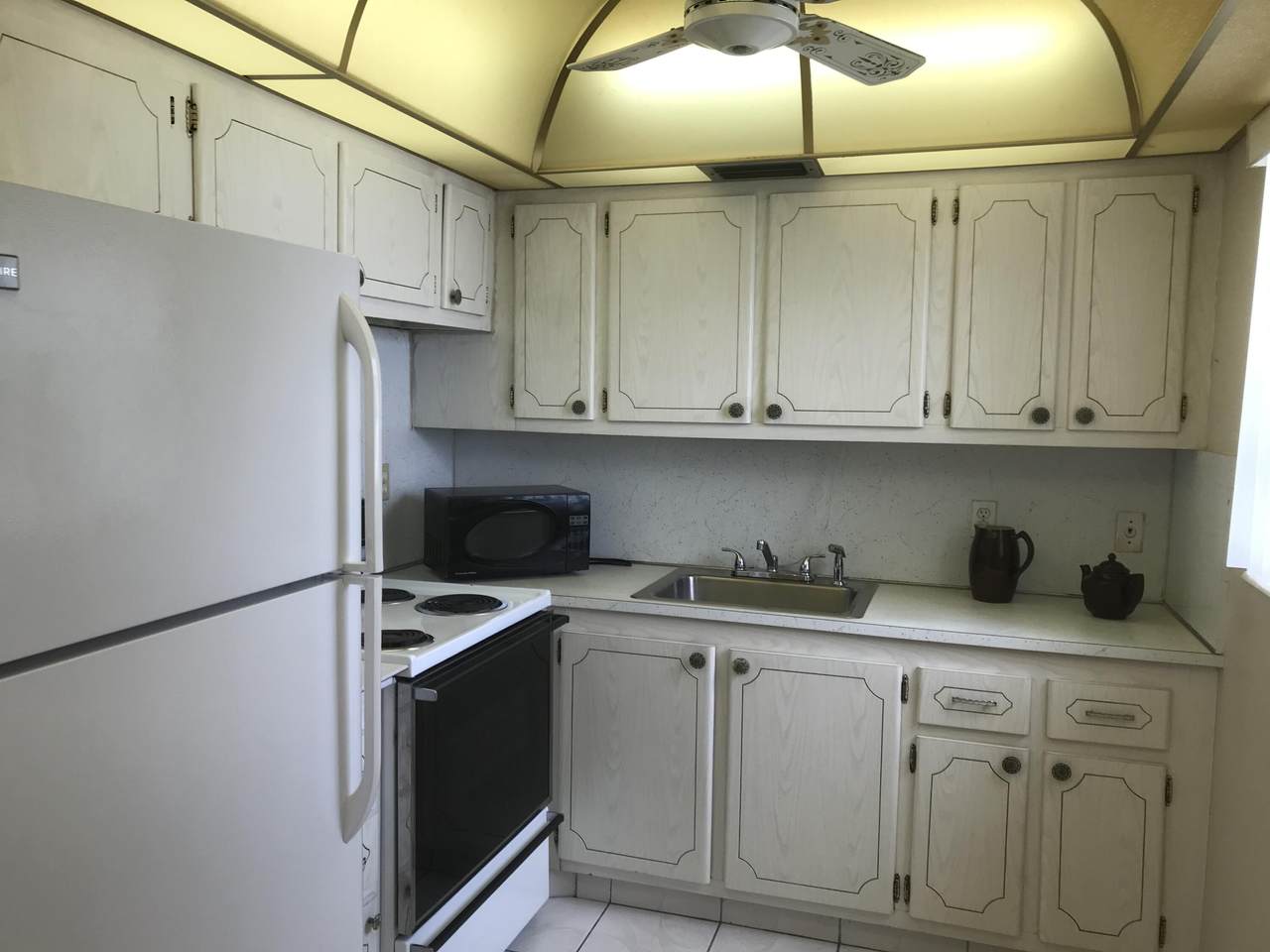 37 Chatham B - Photo 1