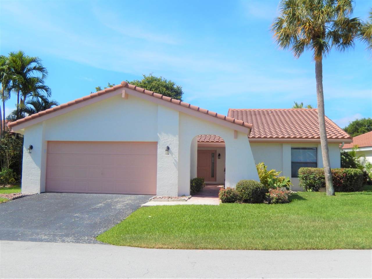 5541 Lakeview Mews Terrace - Photo 1