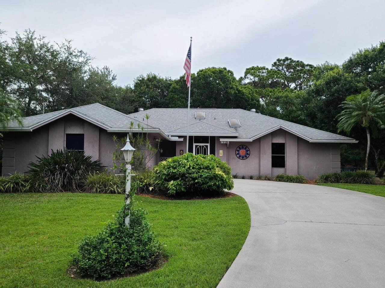 192 Jeffrey Lane - Photo 1