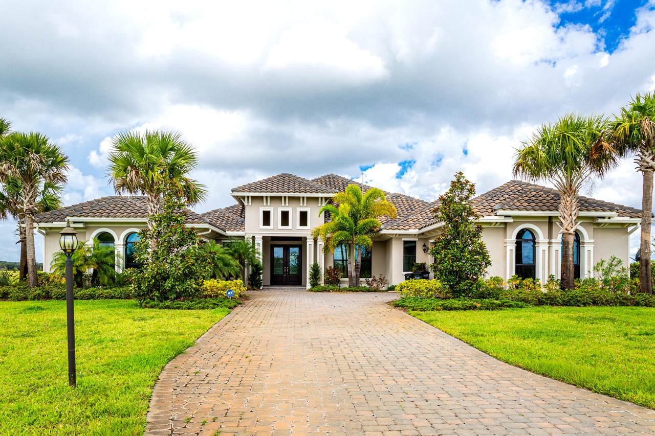3280 Stoneybrook Way - Photo 1