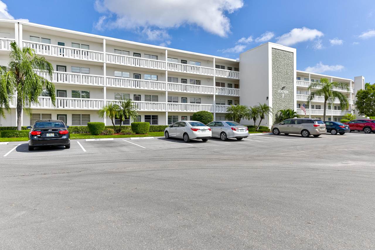 4063 Ventnor P - Photo 1