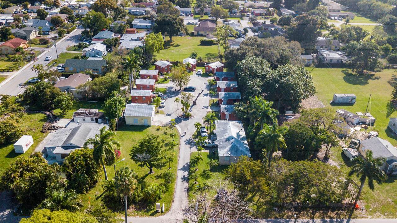 3790 Gulfstream Road - Photo 1