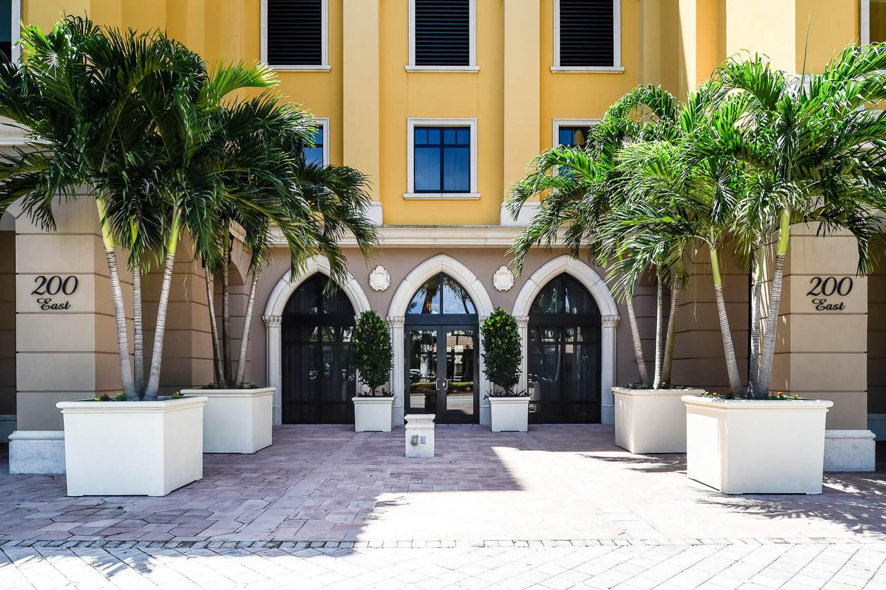200 Palmetto Park Road - Photo 1