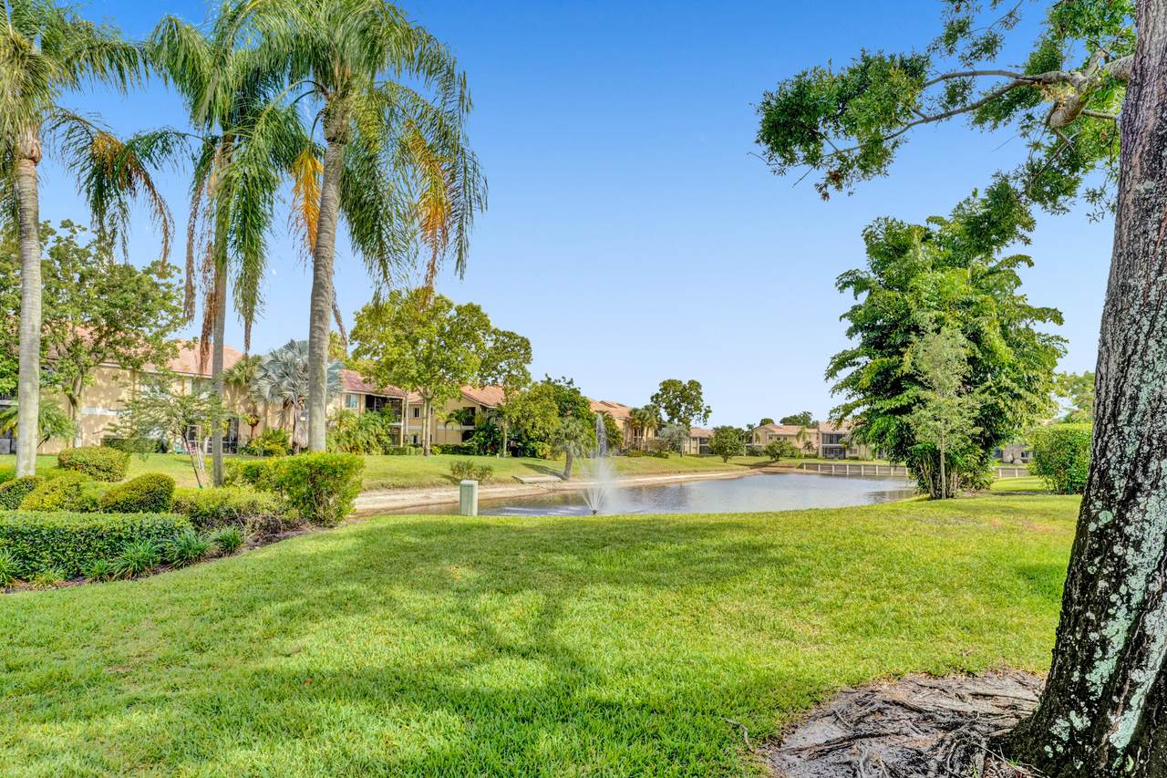 23032 Island View - Photo 1