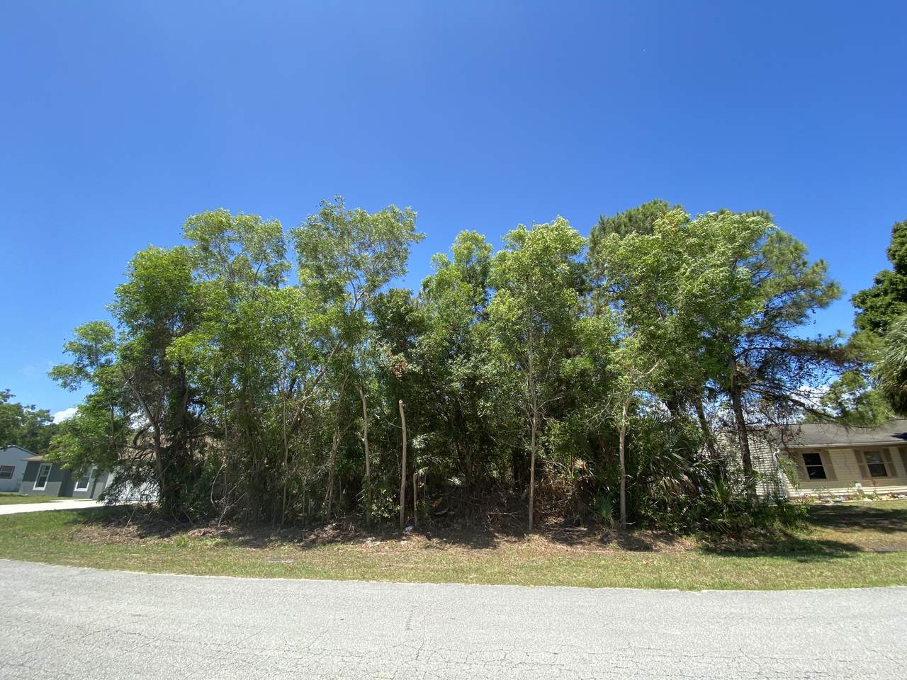 2062 Heathwood Circle - Photo 1