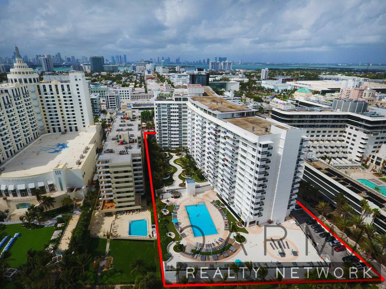 100 Lincoln Road - Photo 1