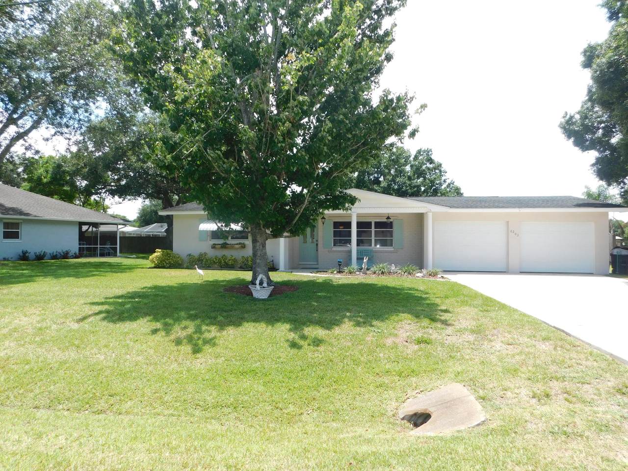 6203 Lilyan Parkway - Photo 1