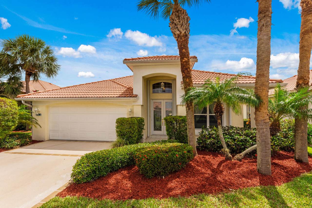 592 Lambrusco Drive - Photo 1